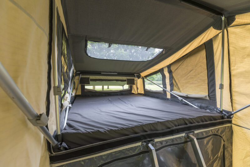 Doppelbett im Zeltanhänger - noch 1 Grund für einen Zeltanhänger von Campooz